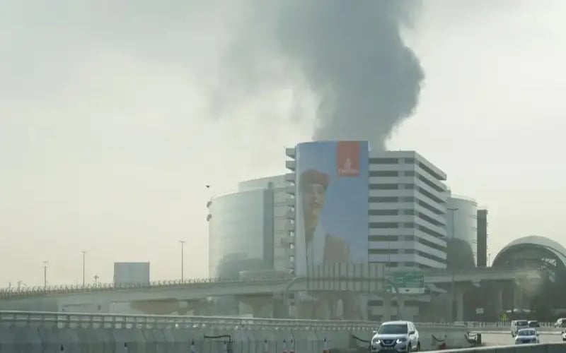 ইরানের ড্রোন হামলায় সাময়িকভাবে বন্ধ দুবাই বিমানবন্দর | চ্যানেল আই অনলাইন ইরানের ড্রোন হামলায় সাময়িকভাবে বন্ধ দুবাই বিমানবন্দর | চ্যানেল আই অনলাইন
