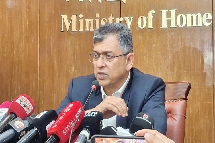 ছবি: স্বরাষ্ট্রমন্ত্রী সালাহউদ্দিন আহমদ।