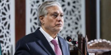 পাকিস্তানের পররাষ্ট্রমন্ত্রী ইসাক দার