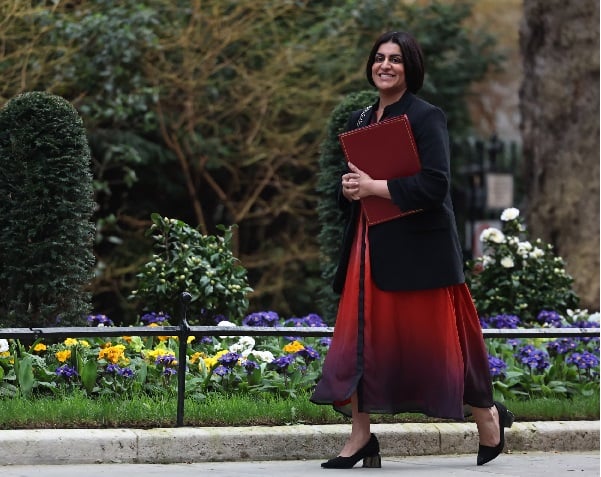 ৪ দেশের স্টুডেন্ট ভিসা বন্ধ করল যুক্তরাজ্য