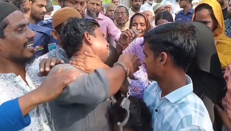 প্যারোলে মুক্তি পেলেও বাবার জানাজায় উপস্থিত হতে পারেননি যুবলীগ কর্মী