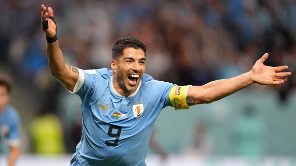 বিশ্বকাপে খেলতে অবসর ভেঙে ফিরতে চান সুয়ারেজ