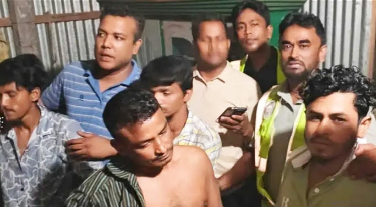 মোহাম্মদপুরে ‘লম্বু আসাদুল’ হত্যায় আটক ৪