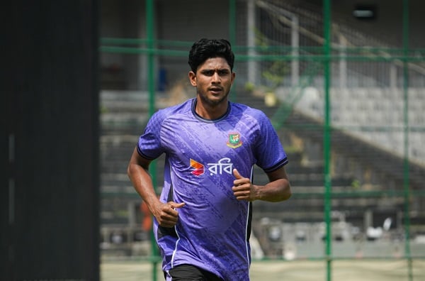 নাহিদের প্রশংসায় কিউই কোচ, সিমন্সের চোখে ট্রাম্প কার্ড