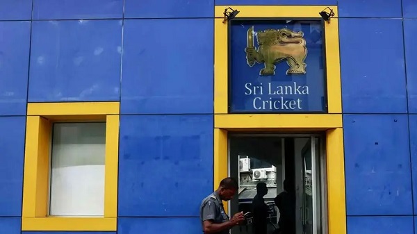 শ্রীলঙ্কান ক্রিকেটের সভাপতিসহ পদত্যাগ করেছেন সকল সদস্য