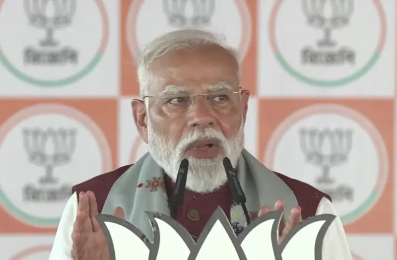 ঝালমুড়ি খেলাম আমি, ঝাল লাগল তৃণমূলের: নরেন্দ্র মোদি