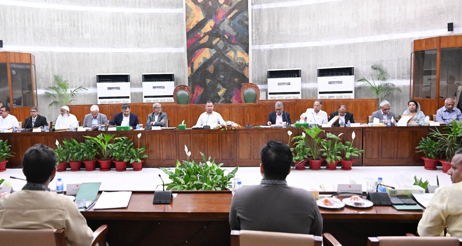 সংসদ সদস্যদের শুল্কমুক্ত গাড়ি সুবিধা বাতিল সংক্রান্ত আইন মন্ত্রিসভায় অনুমোদন | চ্যানেল আই অনলাইন