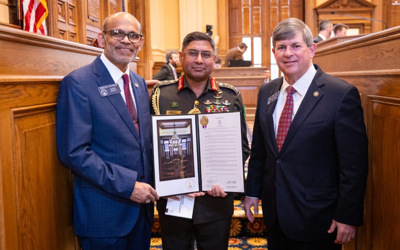 জর্জিয়া অঙ্গরাজ্যের বিশেষ সম্মাননা পেলেন সেনাপ্রধান ওয়াকার-উজ-জামান