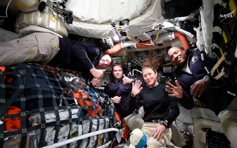 চাঁদ প্রদক্ষিণ শেষে পৃথিবীর পথে আর্টেমিস–২ | চ্যানেল আই অনলাইন চাঁদ প্রদক্ষিণ শেষে পৃথিবীর পথে আর্টেমিস–২ | চ্যানেল আই অনলাইন