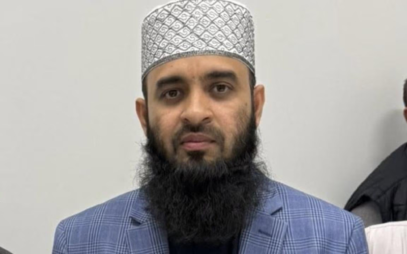 হিটলার ও ইহুদি নিয়ে বিতর্কিত বক্তব্য, অস্ট্রেলিয়া থেকে আজহারী বহিষ্কৃত