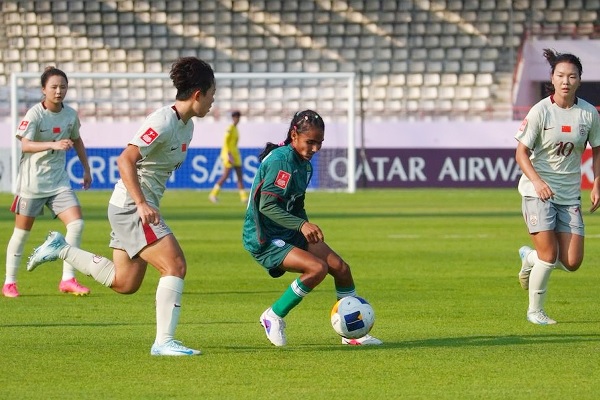 লড়াই করে শক্তিশালী চীনের সাথে হারল বাংলাদেশ