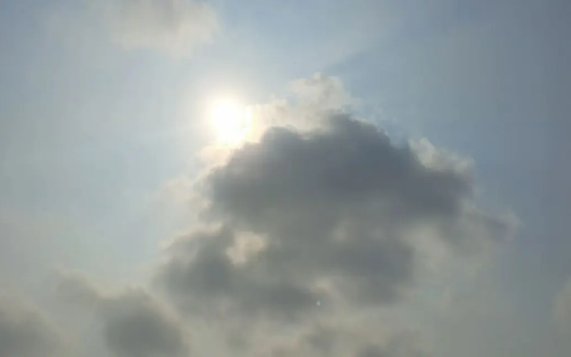 ঢাকায় মেঘলা আকাশ, তবে বৃষ্টির সম্ভাবনা নেই