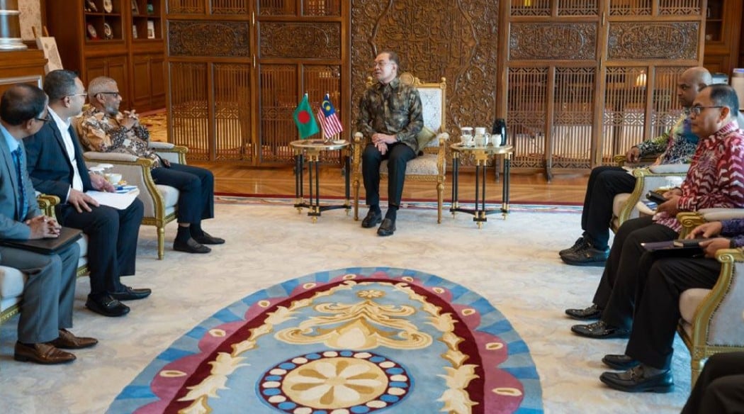 প্রধানমন্ত্রী তারেক রহমানকে মালয়েশিয়া সফরের আমন্ত্রণ