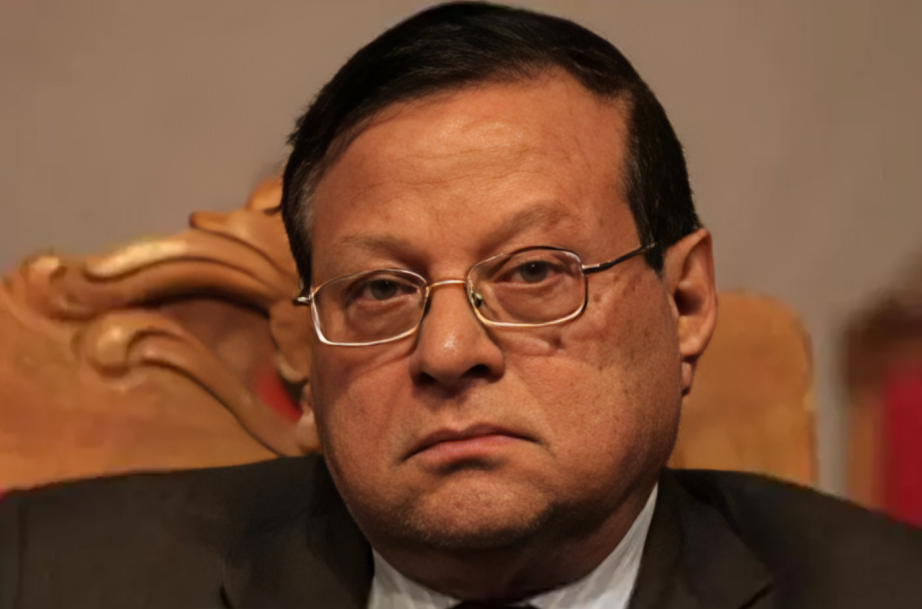 সাবেক আইনমন্ত্রী ব্যরিস্টার শফিক আহমেদ মারা গেছেন