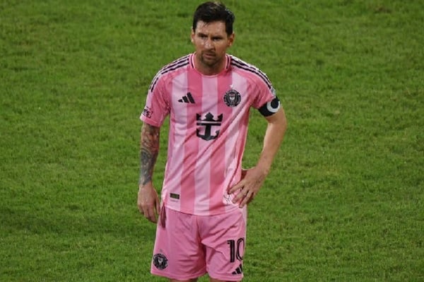 মেসির গোল নেই, ঘরে পয়েন্ট হারাল মিয়ামি