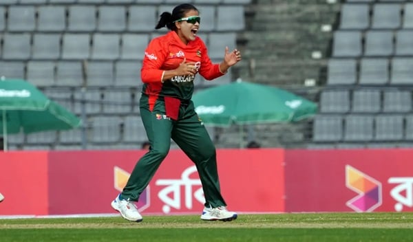 আইসিসির শাস্তি পেলেন নাহিদা ও শারমিন