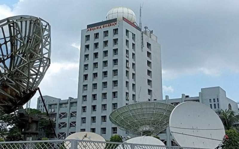 ঢাকাসহ কয়েক জেলায় ঝড়ো হাওয়া ও বৃষ্টি হতে পারে