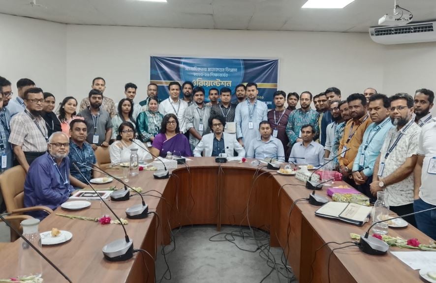 বর্তমানে অপতথ্য ও গুজব মহামারি আকার ধারণ করেছে: ফারুক ওয়াসিফ