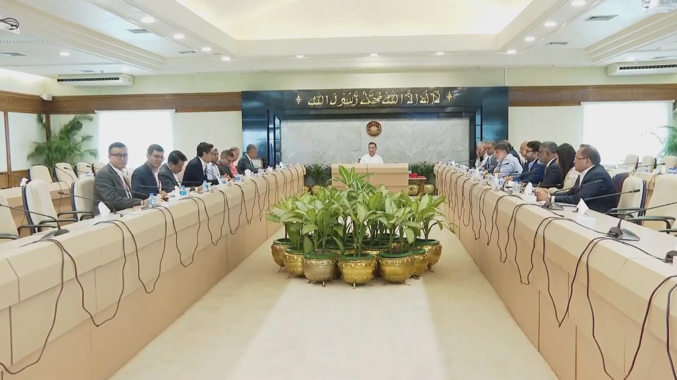 ব্যবসায়ী নেতাদের সাথে প্রধানমন্ত্রীর বৈঠক