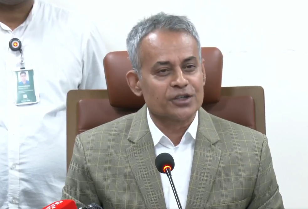 ‘বাসভাড়া কিলোমিটারে বাড়ছে ১১ পয়সা’