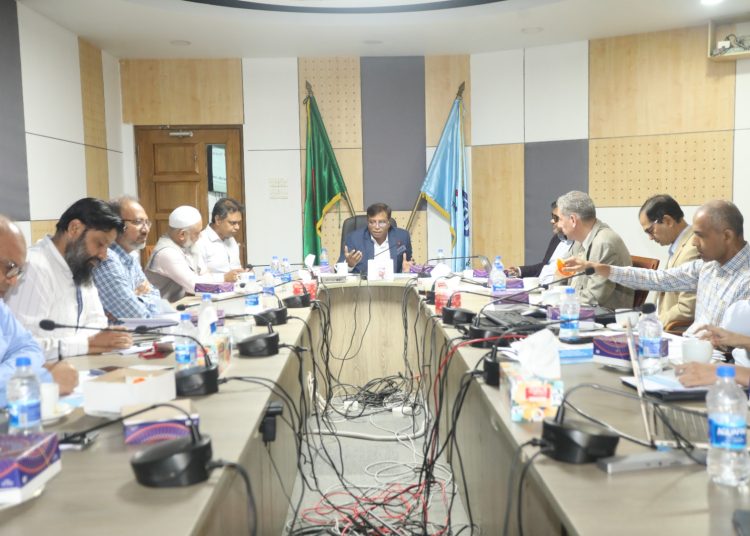 ছবি: ইউজিসি ভবনে হিট প্রকল্পের বাস্তবায়ন নিয়ে বিশ্বব্যাংক-এর চতুর্থ সাপোর্ট মিশন সভা