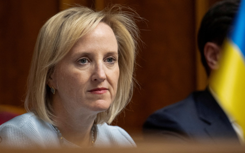 ইউক্রেনে ট্রাম্পের নিয়োগ দেওয়া মার্কিন রাষ্ট্রদূতের পদত্যাগ