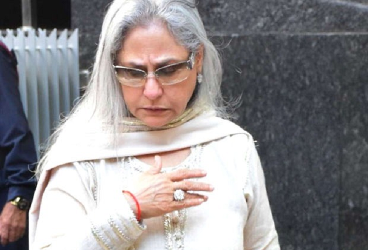 কেন ক্যামেরা দেখলেই মেজাজ হারান জয়া বচ্চন?