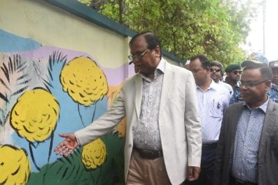 ডিএসসিসির উদ্যোগে ফুলে ভরে উঠলো ঢামেকের সামনের ফুটপাত | চ্যানেল আই অনলাইন ডিএসসিসির উদ্যোগে ফুলে ভরে উঠলো ঢামেকের সামনের ফুটপাত | চ্যানেল আই অনলাইন