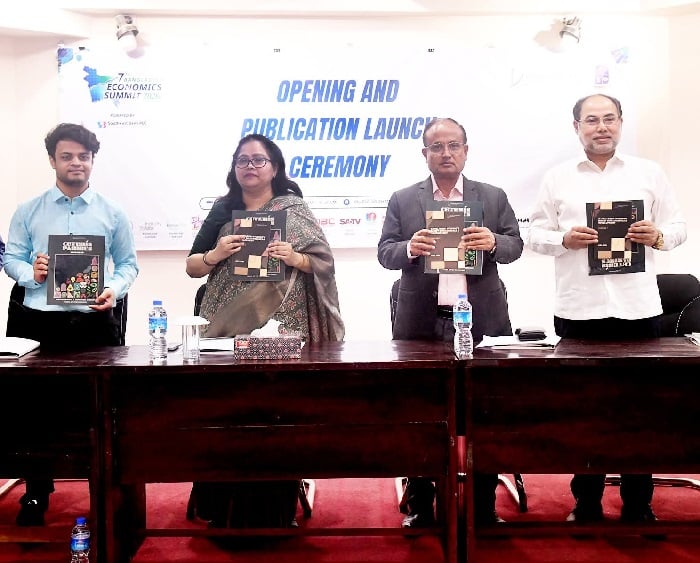 ঢাকা বিশ্ববিদ্যালয়ে শুরু ‘বাংলাদেশ ইকোনমিকস সামিট ২০২৬’