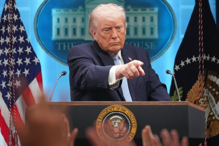 হরমুজ ইস্যুতে ইরানকে আবারও ট্রাম্পের হুঁশিয়ারি