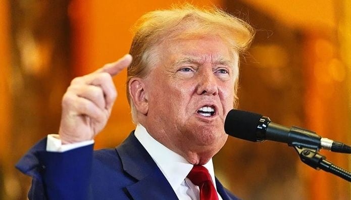 অবরোধ ভাঙতে চাইলে ইরানের ‘অ্যাটাক শিপ’ ধ্বংস করা হবে: ট্রাম্প