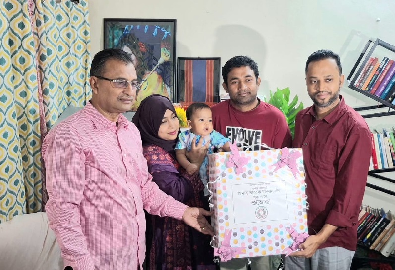 মানবিকতার ঘটনায় আবারও আলোচিত যশোর: মা ও শিশুর জন্য প্রধানমন্ত্রীর উপহার