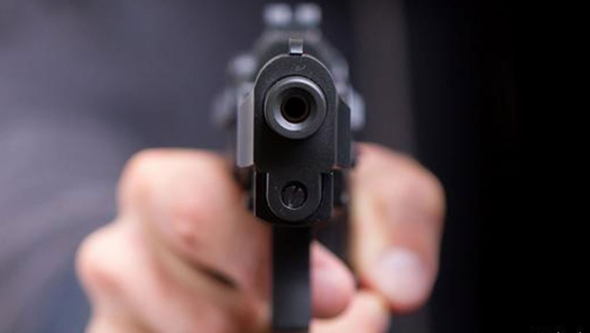 রাজধানীতে একজনকে গুলি করে হত্যা