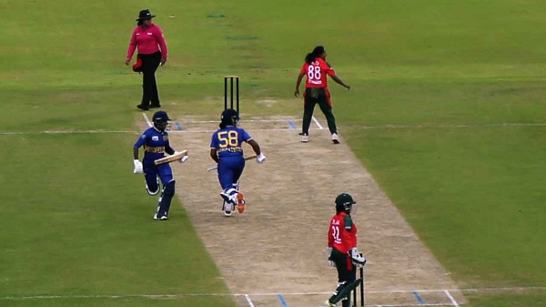 শেষ ওভারে হেরে লঙ্কানদের কাছে হোয়াইটওয়াশ বাংলাদেশ