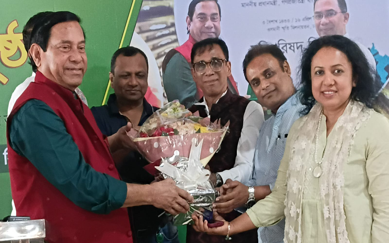 স্বাধীনতা পদক প্রাপ্ত মুকিত মজুমদার বাবুকে চ্যানেল আইয়ের সংবর্ধনা
