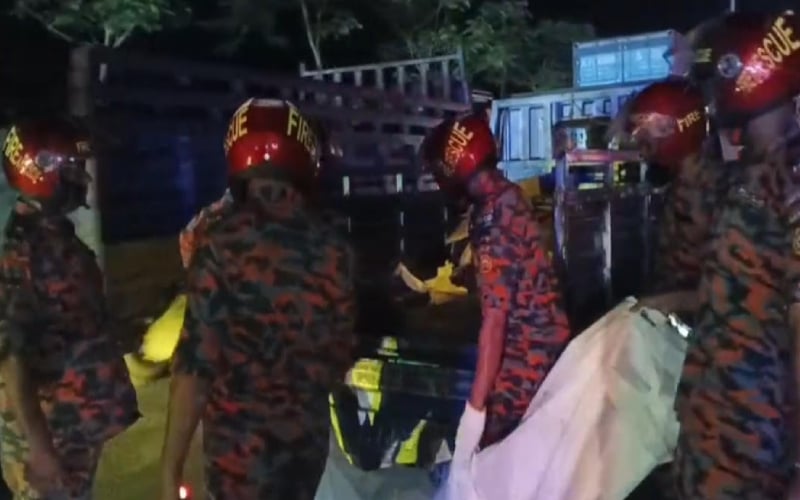ঢাকা-মাওয়া এক্সপ্রেসওয়েতে গাড়ির ধাক্কায় নিহত ১