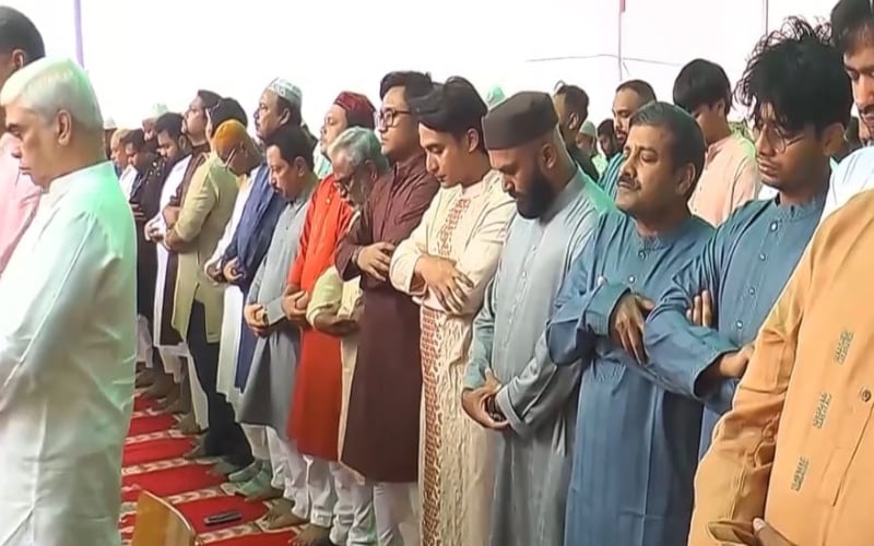চ্যানেল আই প্রাঙ্গণে ঈদের দ্বিতীয় জামাত অনুষ্ঠিত