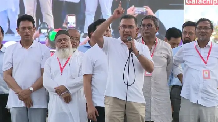 ‘রাজনীতির নামে অরাজকতা সৃষ্টি করতে চাইলে আমরা বসে থাকবো না’