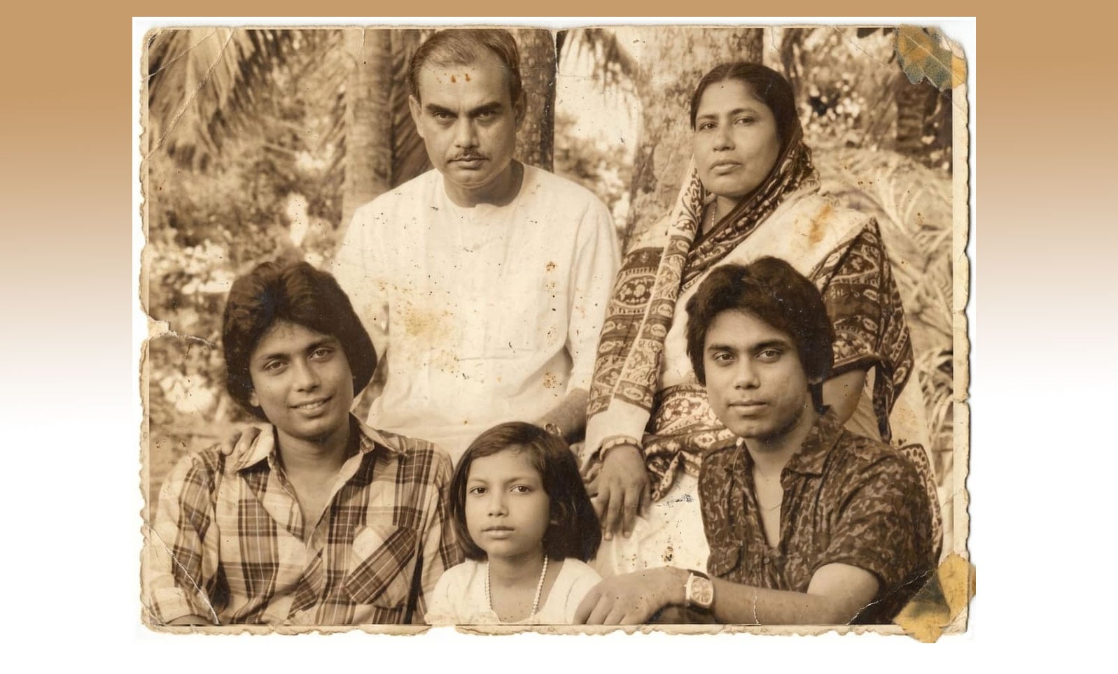 এতো সাবানে ‘মানুষ হয়ে বাঁচো’ কথাটা ধুয়ে যায়নি