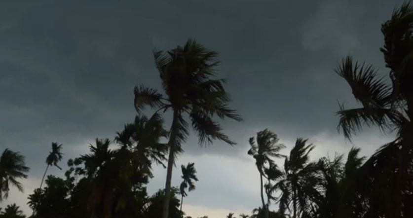 রাতে তিন অঞ্চলে ৮০ কিমি বেগে কালবৈশাখী ঝড়ের শঙ্কা
