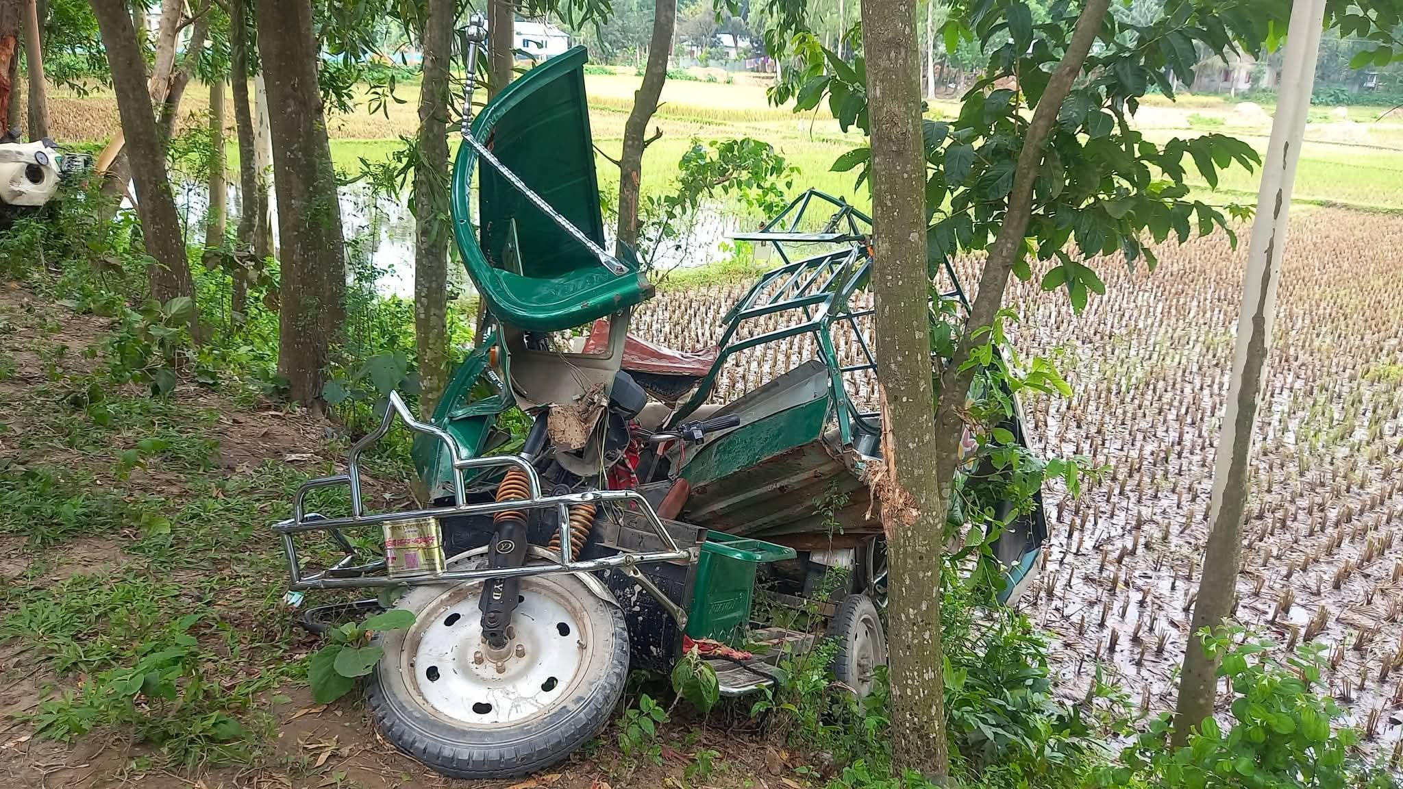 গাইবান্ধায় পিকআপ-অটোরিকশার মুখোমুখি সংঘর্ষ, নিহত ২