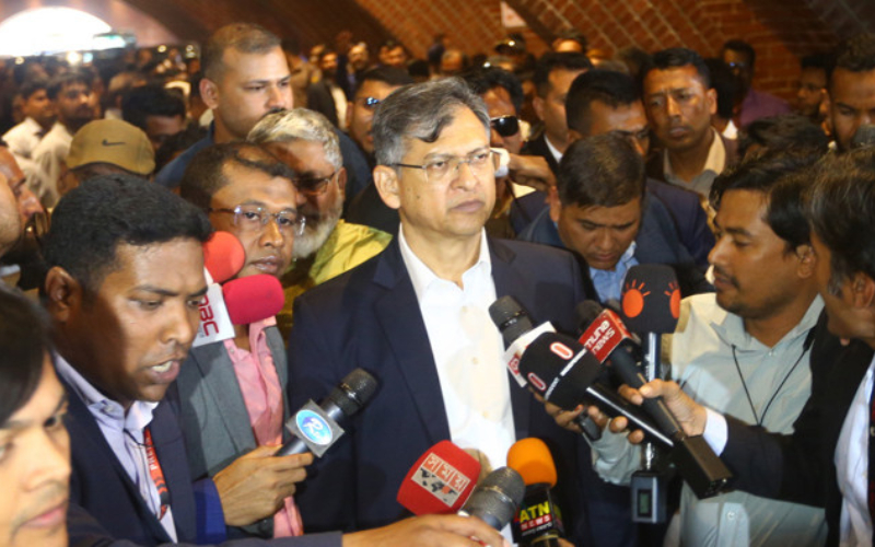 নৈরাজ্য করলে কঠোর ব্যবস্থা, পুলিশকে সতর্ক রাখা হয়েছে: স্বরাষ্ট্রমন্ত্রী | চ্যানেল আই অনলাইন