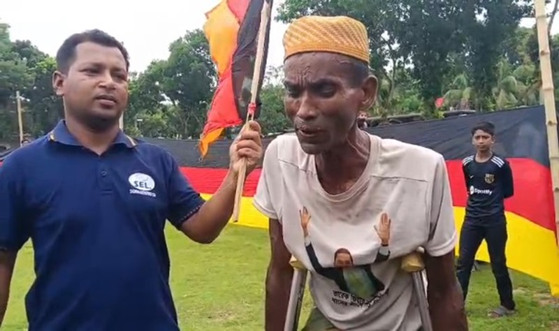 মাগুরায় জার্মান ভক্ত আমজাদের সাড়ে ৭ কিলোমিটার পতা