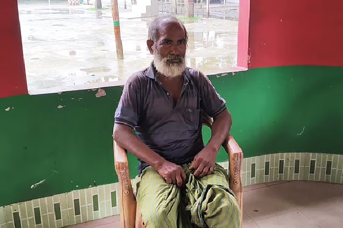 সীমান্তের শূন্যরেখায় আটকে থাকা বৃদ্ধের পরিচয় মিলেছে