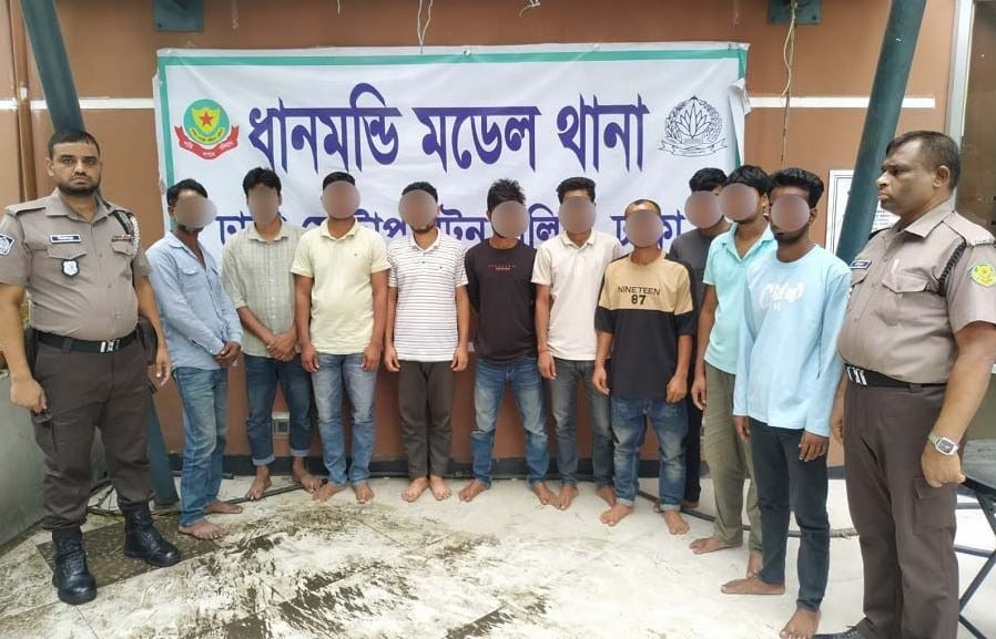 রাজধানীতে মিছিলের প্রস্তুতি, আওয়ামী লীগের ১০ নেতাকর্মী গ্রেপ্তার