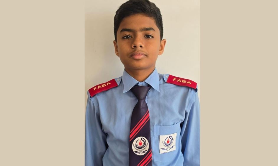 আইফোন চুরির অপবাদে স্কুলছাত্রকে পিটিয়ে হত্যা