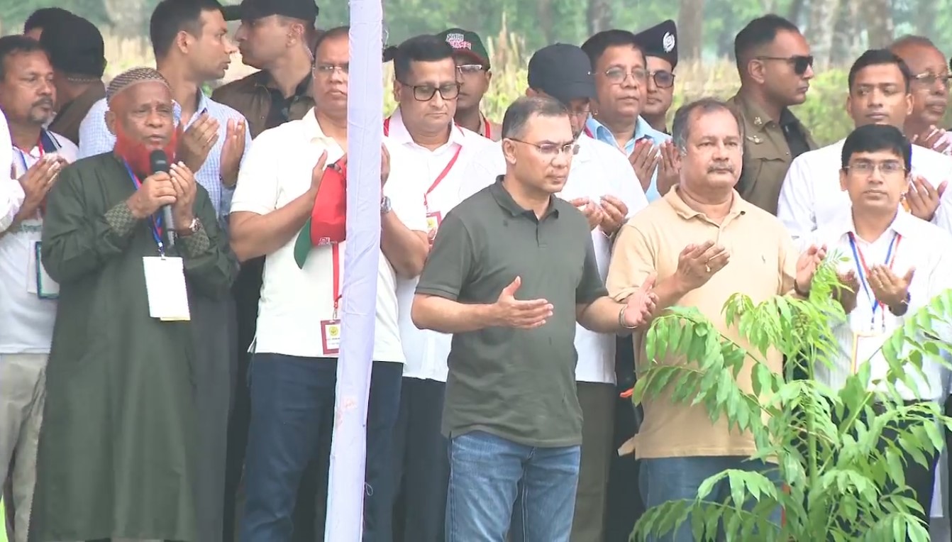 বরিশালে বৃক্ষরোপণ কর্মসূচির উদ্বোধন করলেন প্রধানমন্ত্রী