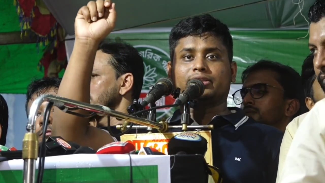 দেশে পরিবর্তন আসেনি, শুধু দুর্নীতিবাজদের হাতবদল হয়েছে: হাসনাত আব্দুল্লাহ
