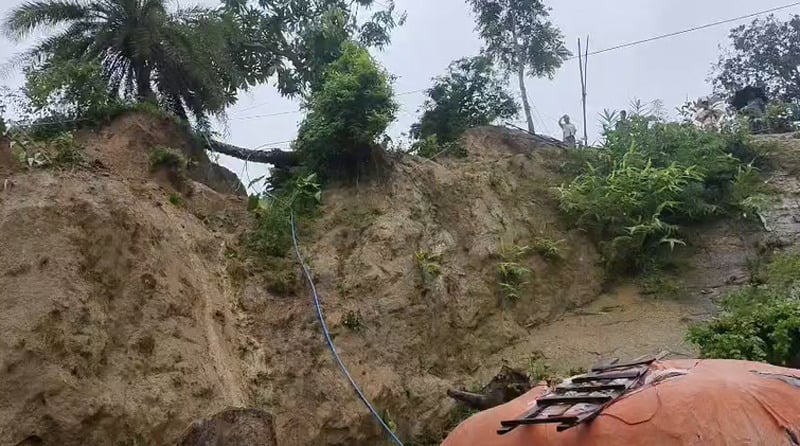 রাঙ্গামাটিতে পাহাড়ধসে একজনের মৃত্যু, ঝুঁকিপূর্ণ এলাকা ছাড়তে মাইকিং