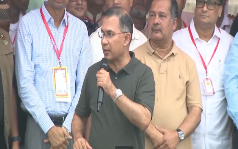 বরিশাল পৌঁছেছেন প্রধানমন্ত্রী তারেক রহমান